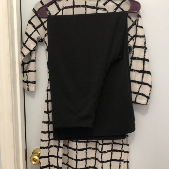 Vietnamese ao dài - Picture 3 of 3